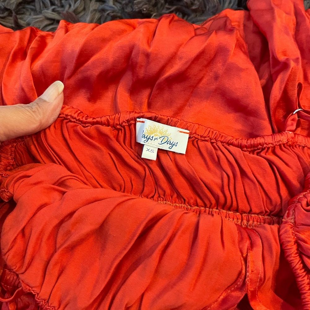 Rays for Days Darya Dress in Cayenne - Picture 8 of 8